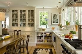  Farmhouse Kitchens offering functionality and comforting traditional style.